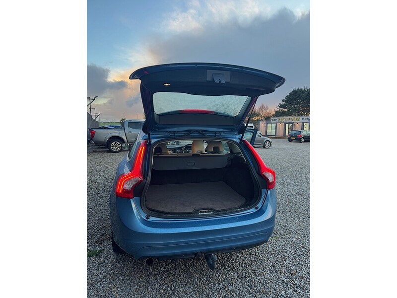 Used Volvo V60 for sale - 76829469: Photo 20