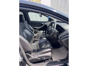 Used Ford Focus 2017 for sale - 79435773: Photo