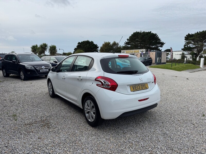 Used Peugeot 208 2013 for sale - 76605298: Photo 13