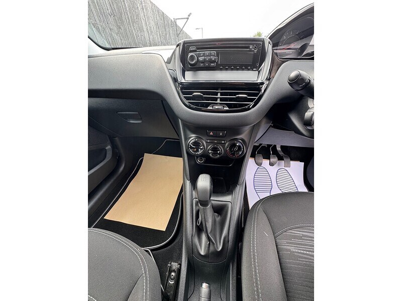 Used Peugeot 208 2013 for sale - 76605298: Photo 20