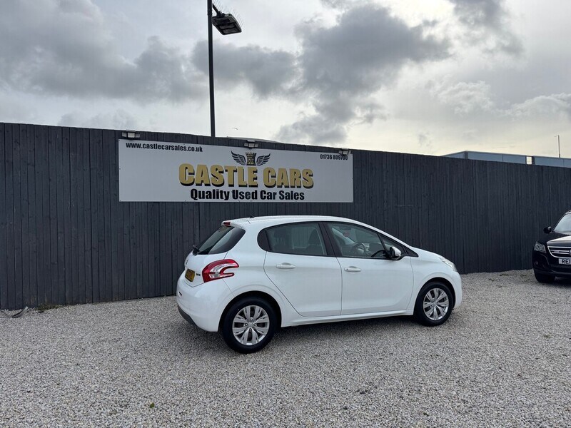 Used Peugeot 208 2013 for sale - 76605298: Photo 25