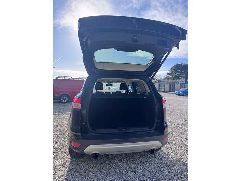 Used Ford Kuga 2014 for sale - 77432633: Photo 19