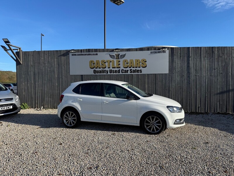 Used Volkswagen Polo 2015 for sale - 76665867: Photo 2