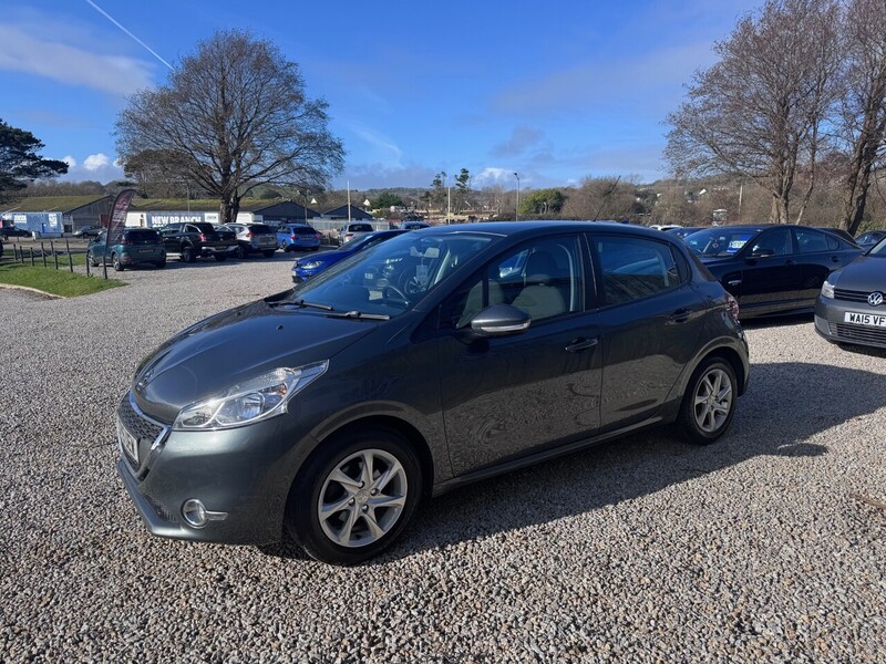 Used Peugeot 208 2015 for sale - 77437848: Photo 11