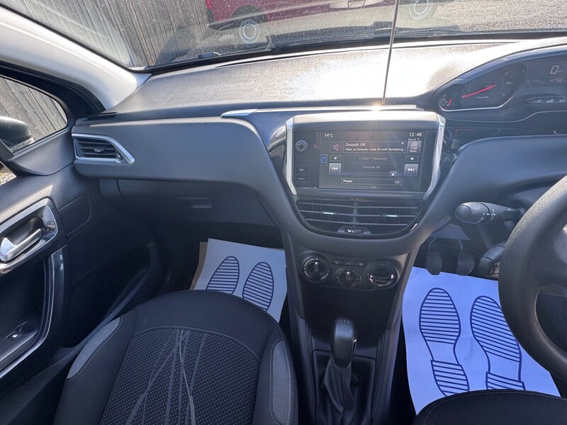 Used Peugeot 208 2015 for sale - 77437848: Photo 16