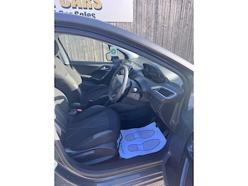 Used Peugeot 208 2015 for sale - 77437848: Photo