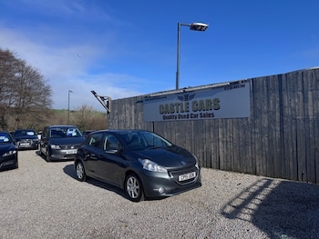 Used Peugeot 208 2015 for sale - 77437848: Photo