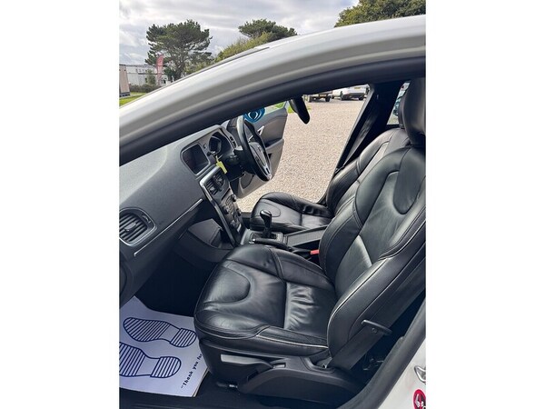 Used Volvo V40 2016 for sale - 76245550: Photo 11