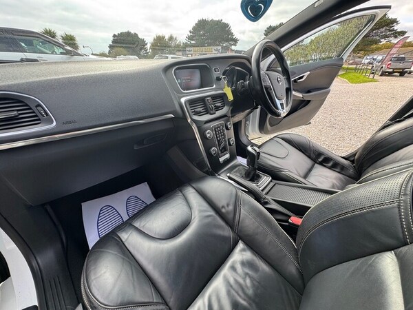 Used Volvo V40 2016 for sale - 76245550: Photo 12