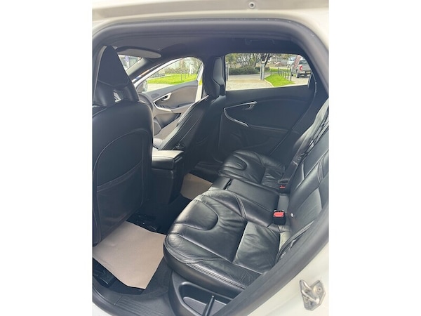 Used Volvo V40 2016 for sale - 76245550: Photo 13