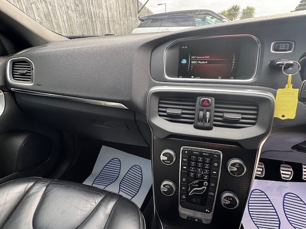 Used Volvo V40 2016 for sale - 76245550: Photo 15