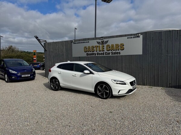 Used Volvo V40 2016 for sale - 76245550: Photo 1