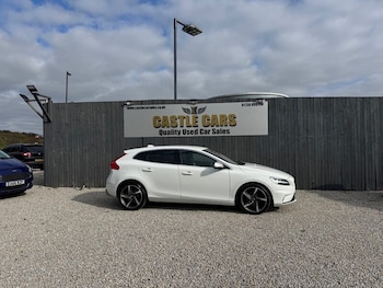 Used Volvo V40 2016 for sale - 76245550: Photo 2