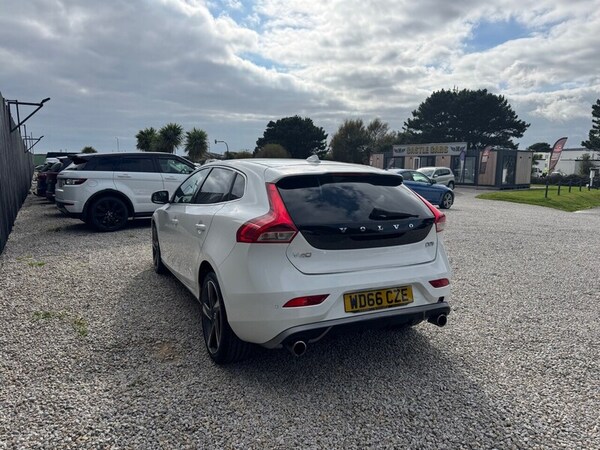 Used Volvo V40 2016 for sale - 76245550: Photo 9