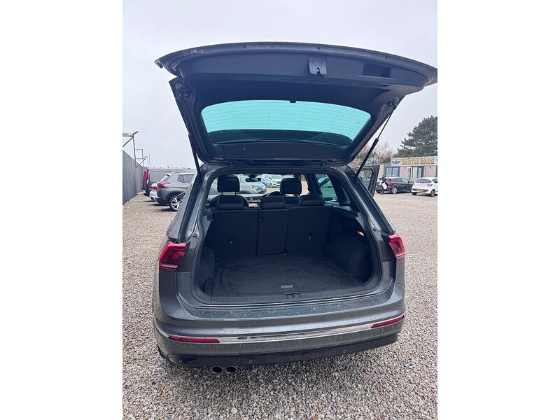 Used Volkswagen Tiguan 2019 for sale - 77765942: Photo 21