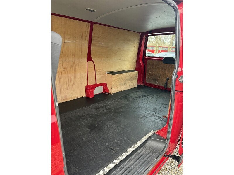 Used Volkswagen Transporter 2016 for sale - 77200881: Photo 16