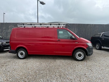 Used Volkswagen Transporter 2016 for sale - 77200881: Photo