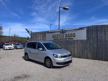 Used Volkswagen Touran 2011 for sale - 78282280: Photo