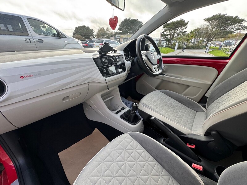 Used Volkswagen up! 2017 for sale - 76407108: Photo 16