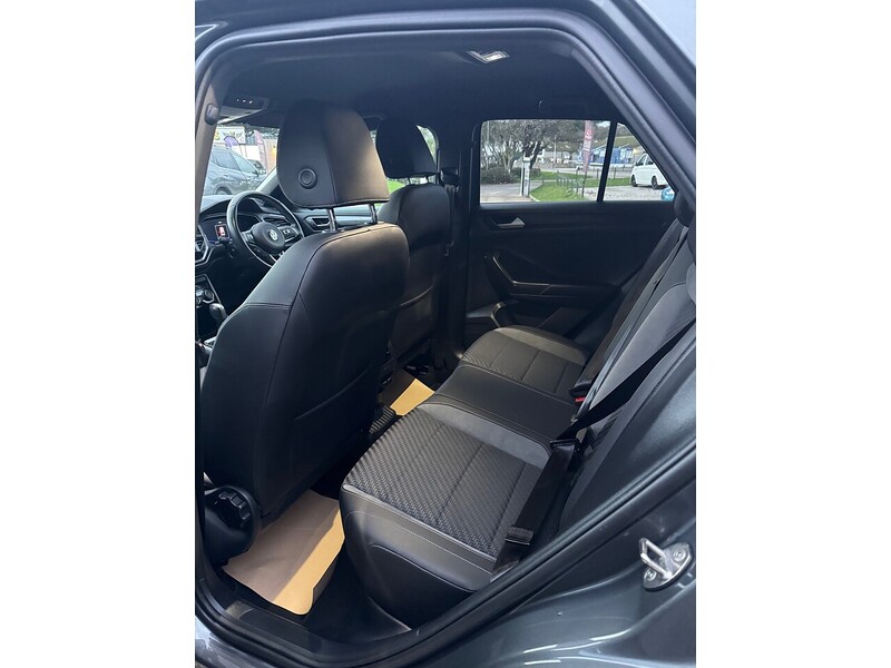 Used Volkswagen T-Roc 2021 for sale - 76784541: Photo 11