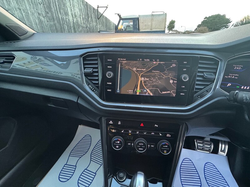 Used Volkswagen T-Roc 2021 for sale - 76784541: Photo 12