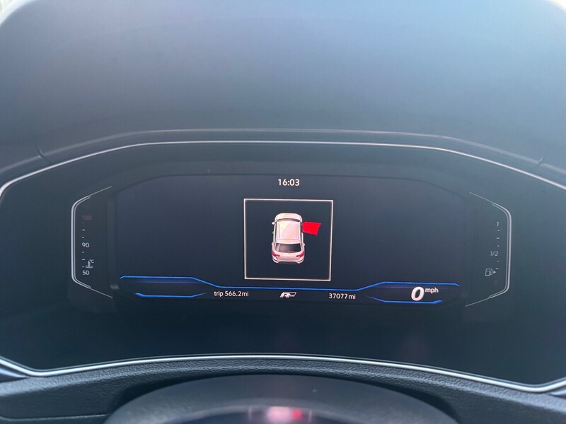 Used Volkswagen T-Roc 2021 for sale - 76784541: Photo 13