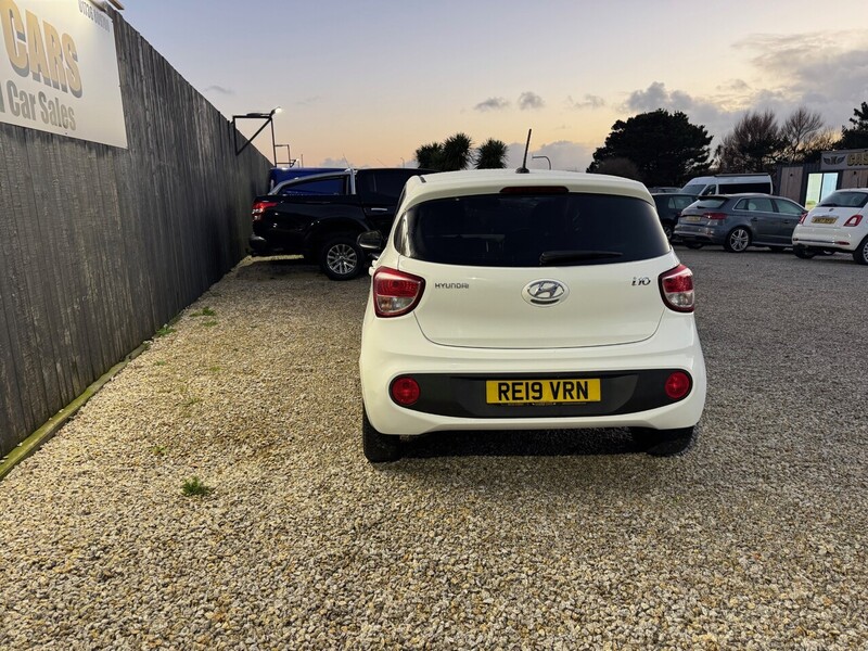 Used Hyundai i10 2019 for sale - 77062105: Photo 11