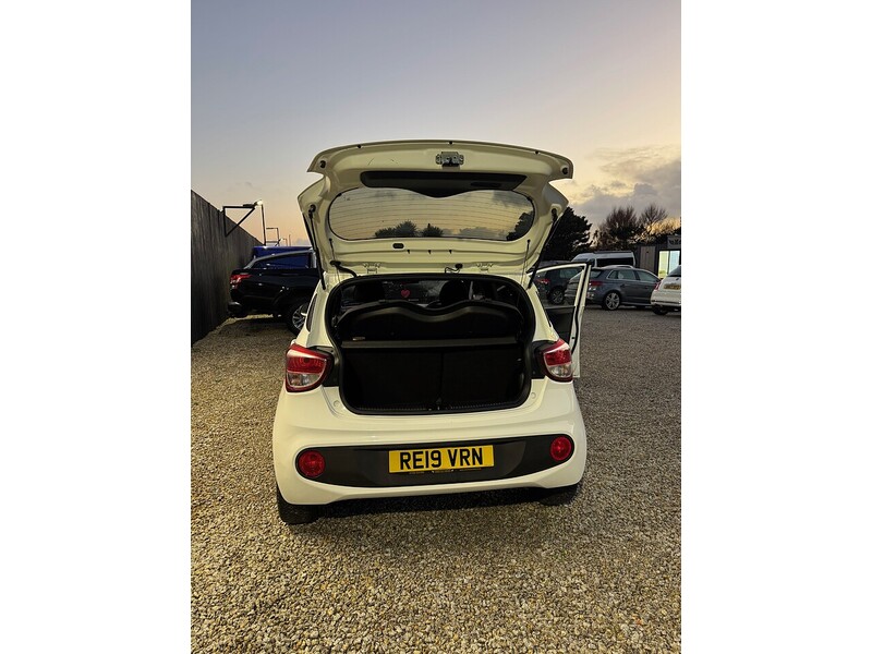 Used Hyundai i10 2019 for sale - 77062105: Photo 21