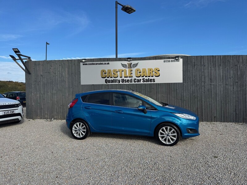 Used Ford Fiesta 2015 for sale - 76605300: Photo 2