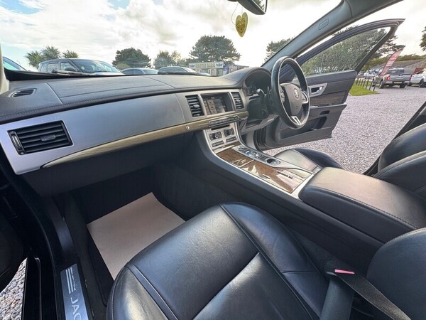 Used Jaguar XF 2015 for sale - 76148389: Photo 19