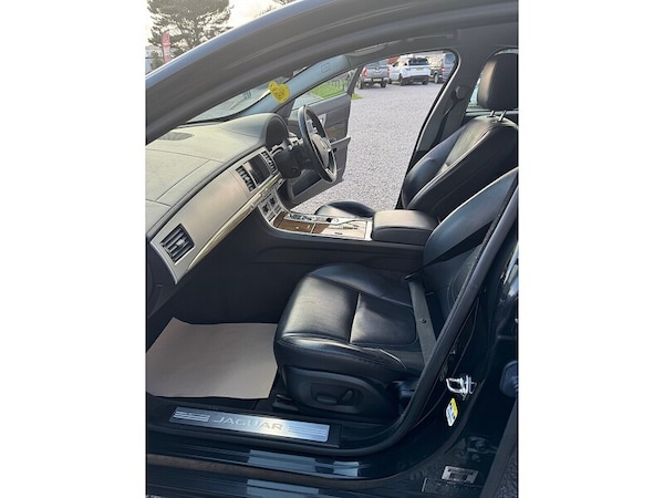 Used Jaguar XF 2015 for sale - 76148389: Photo 20