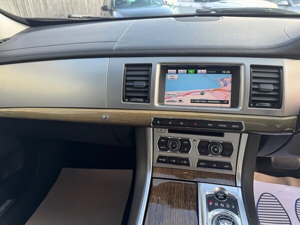 Used Jaguar XF 2015 for sale - 76148389: Photo 21