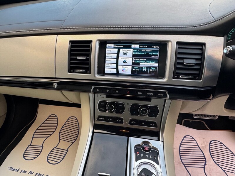 Used Jaguar XF 2014 for sale - 76784382: Photo 14