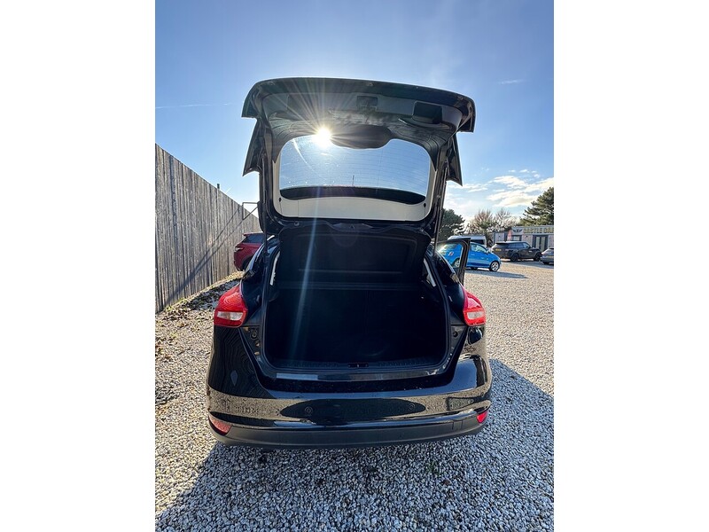 Used Ford Focus 2015 for sale - 76663641: Photo 19