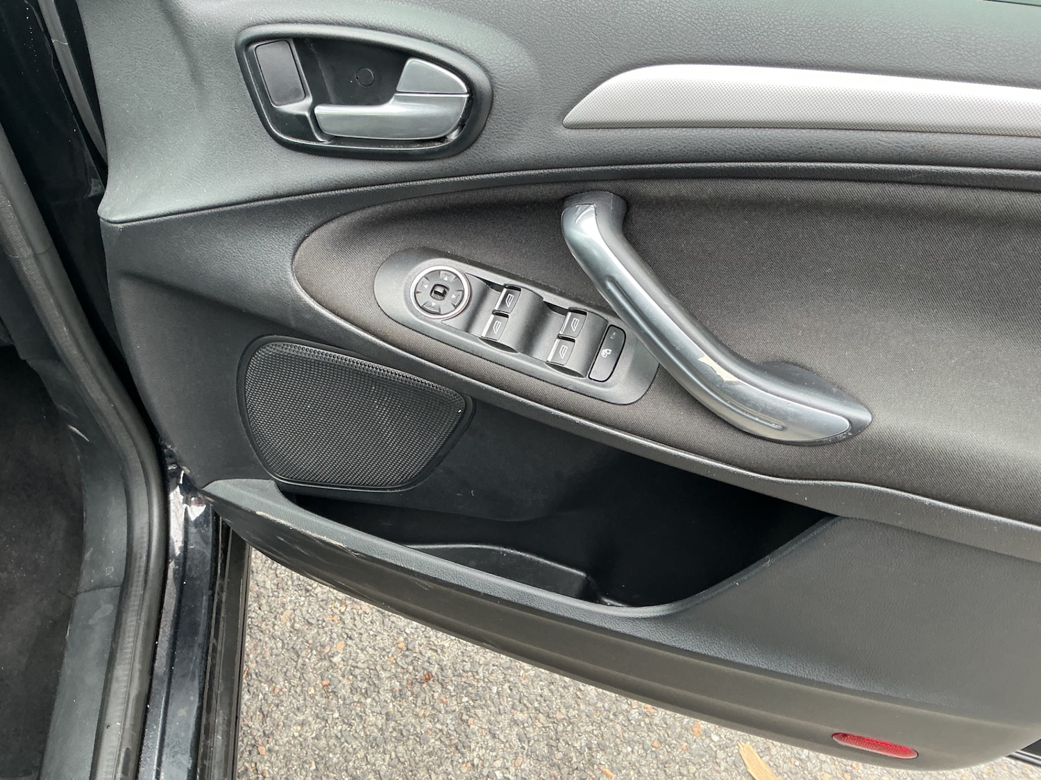 Used Ford S-Max 2014 for sale - 77915790: Photo 14