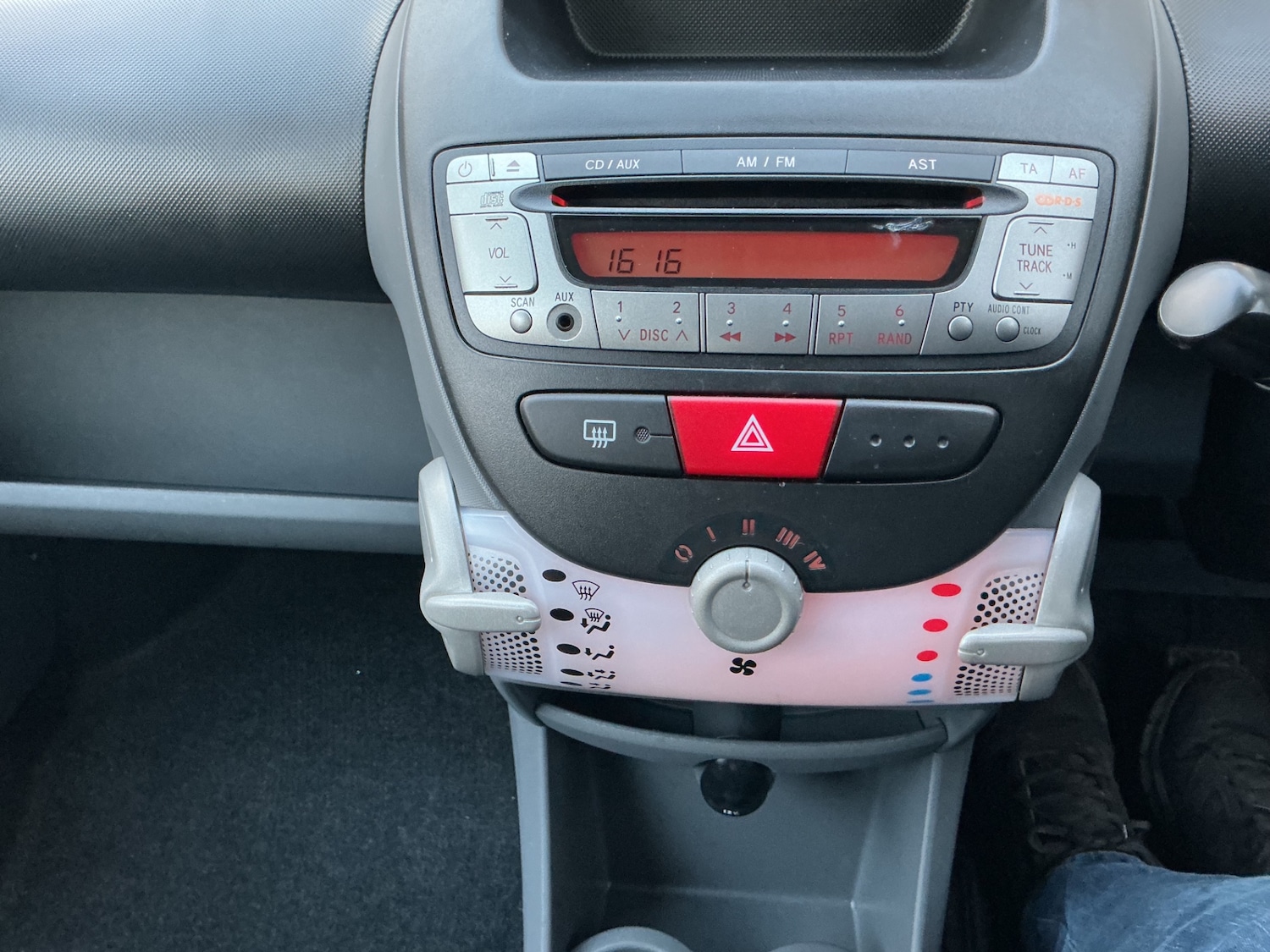 Used Peugeot 107 2012 for sale - 76507776: Photo 11