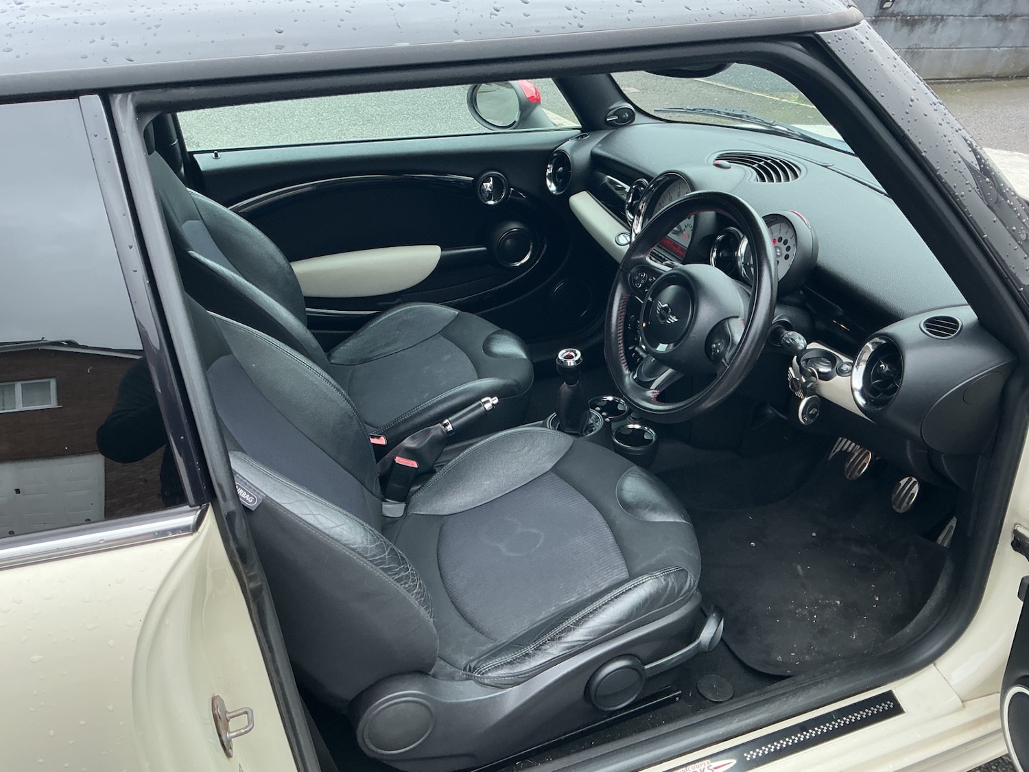 Used MINI Hatch 2011 for sale - 76449327: Photo 10