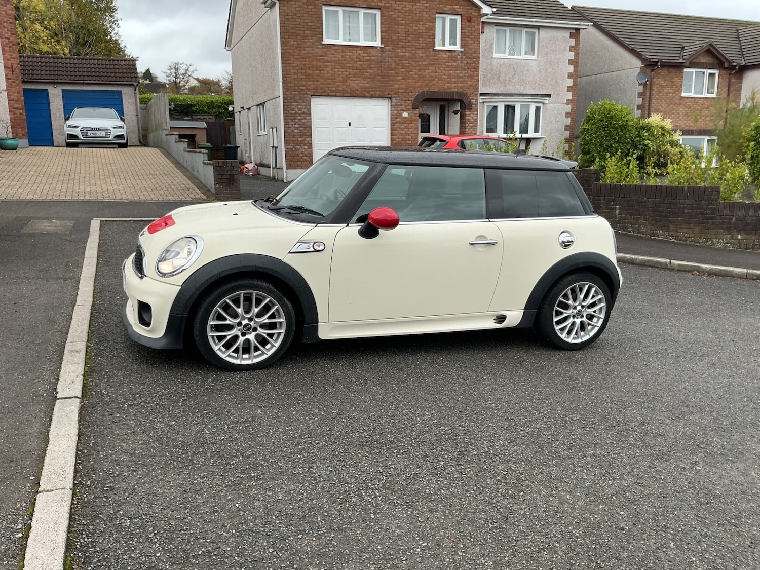 Used MINI Hatch 2011 for sale - 76449327: Photo 5