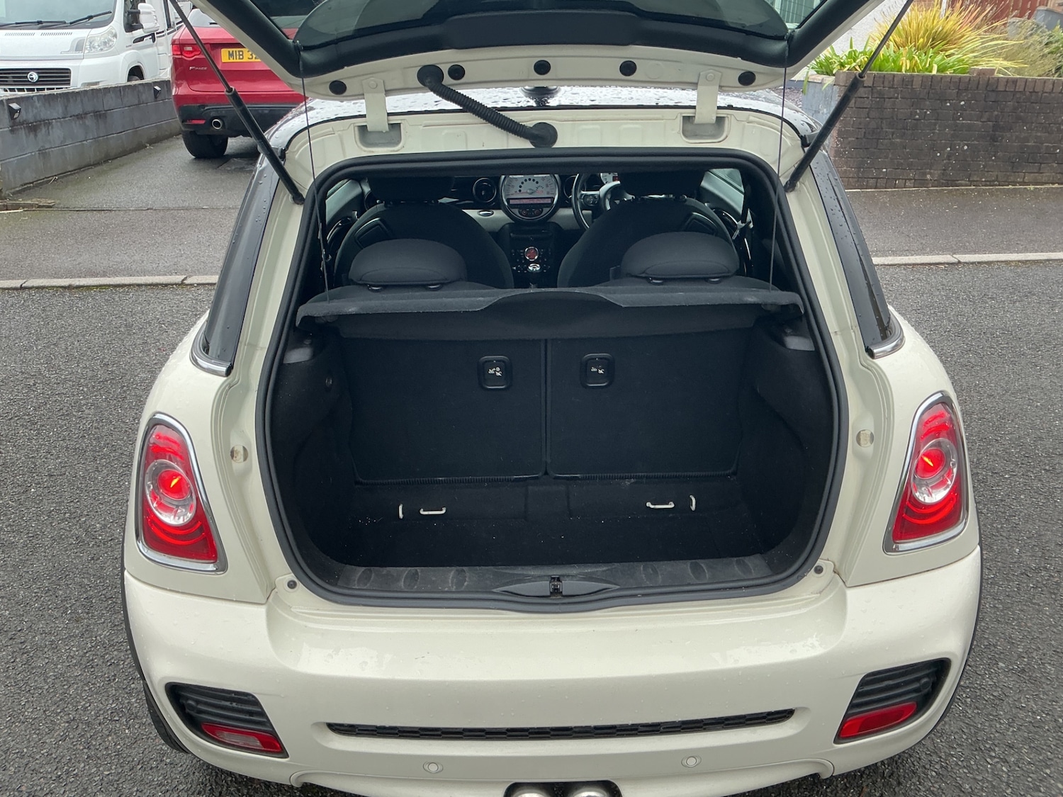 Used MINI Hatch 2011 for sale - 76449327: Photo 9