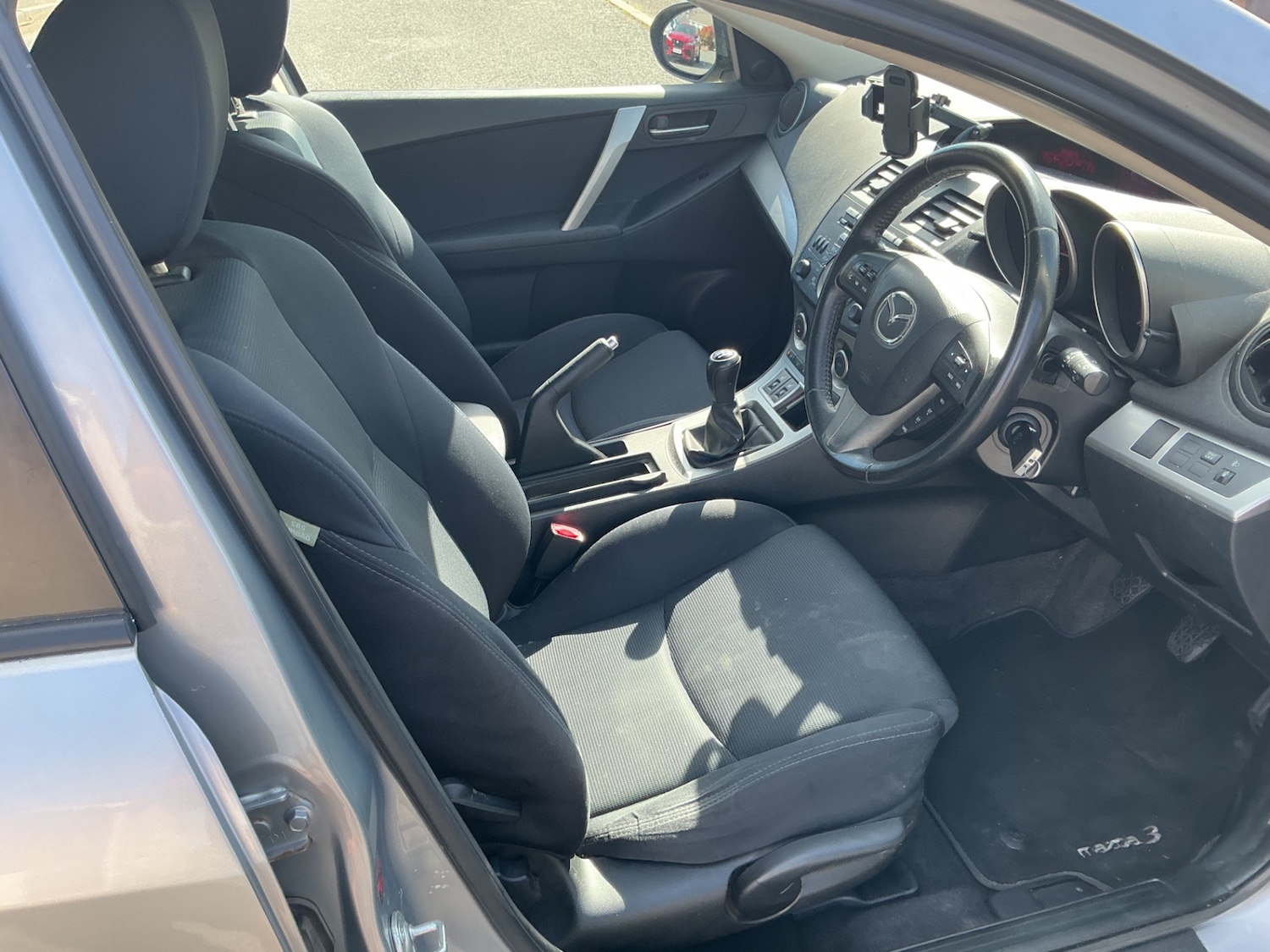 Used Mazda Mazda3 2011 for sale - 77934477: Photo 11