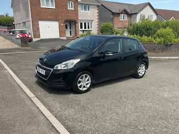 Used Peugeot 208 2017 for sale - 79025248: Photo