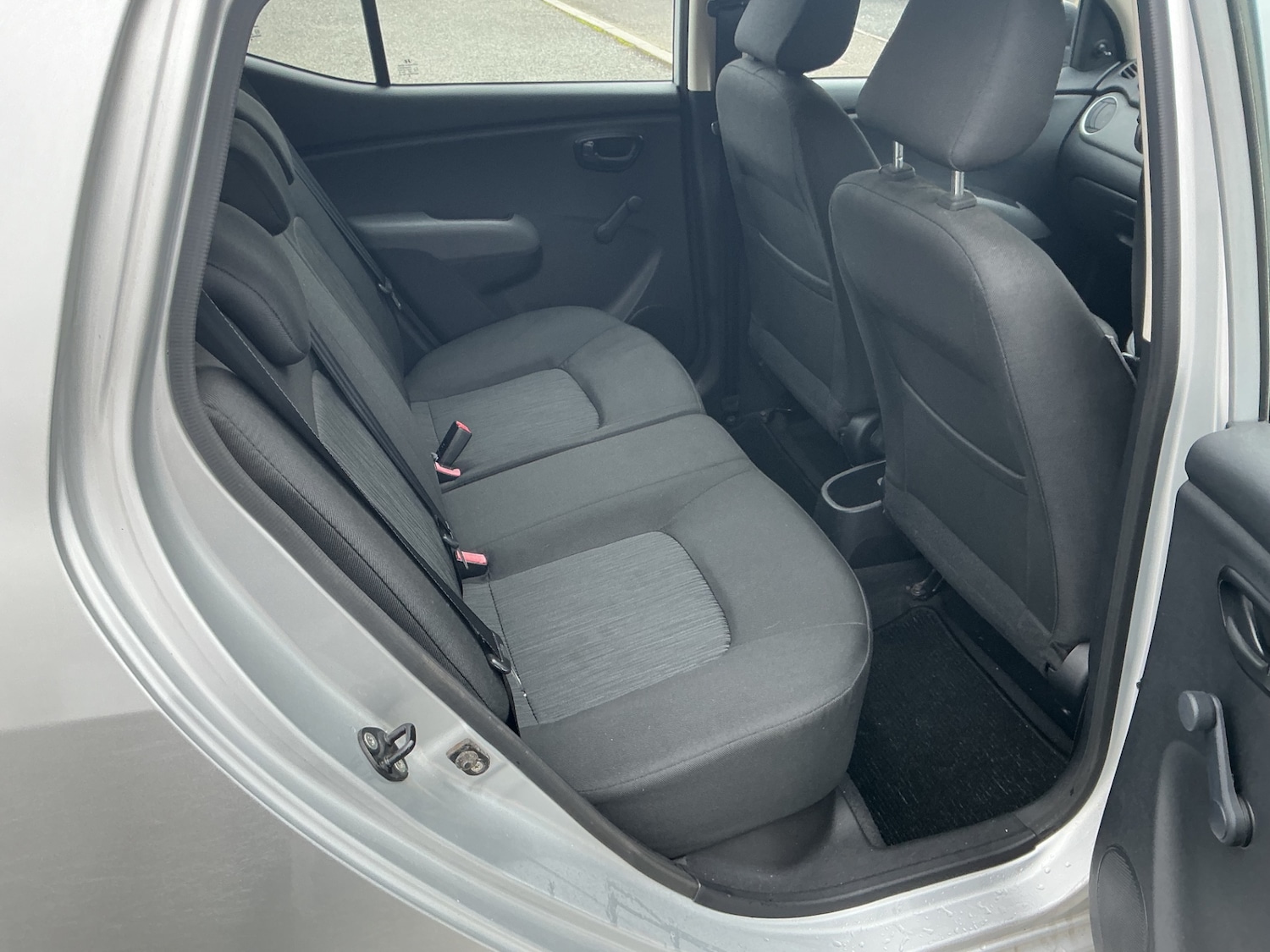 Used Hyundai i10 2012 for sale - 77681326: Photo 10