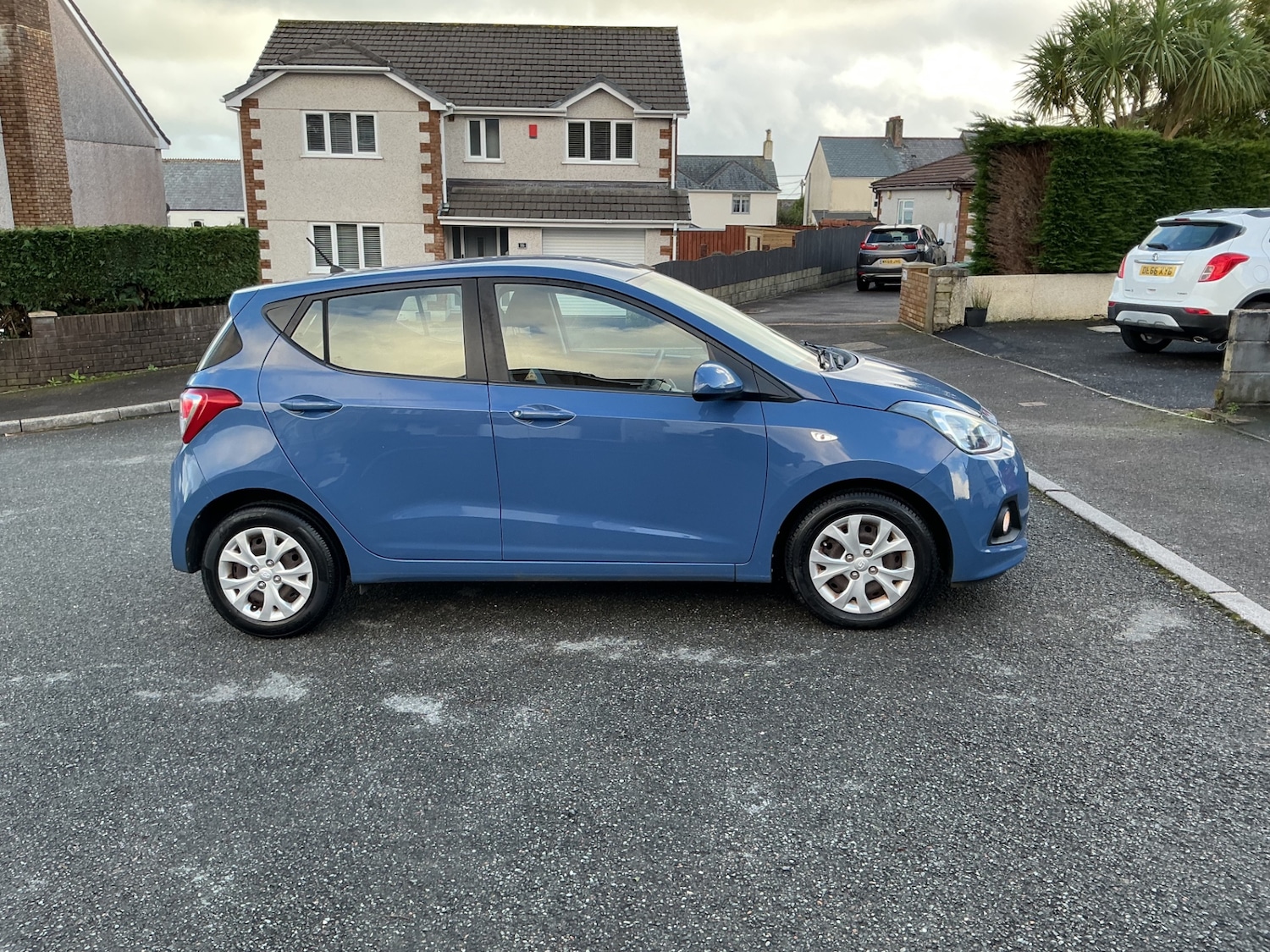 Used Hyundai i10 2015 for sale - 77173402: Photo 1