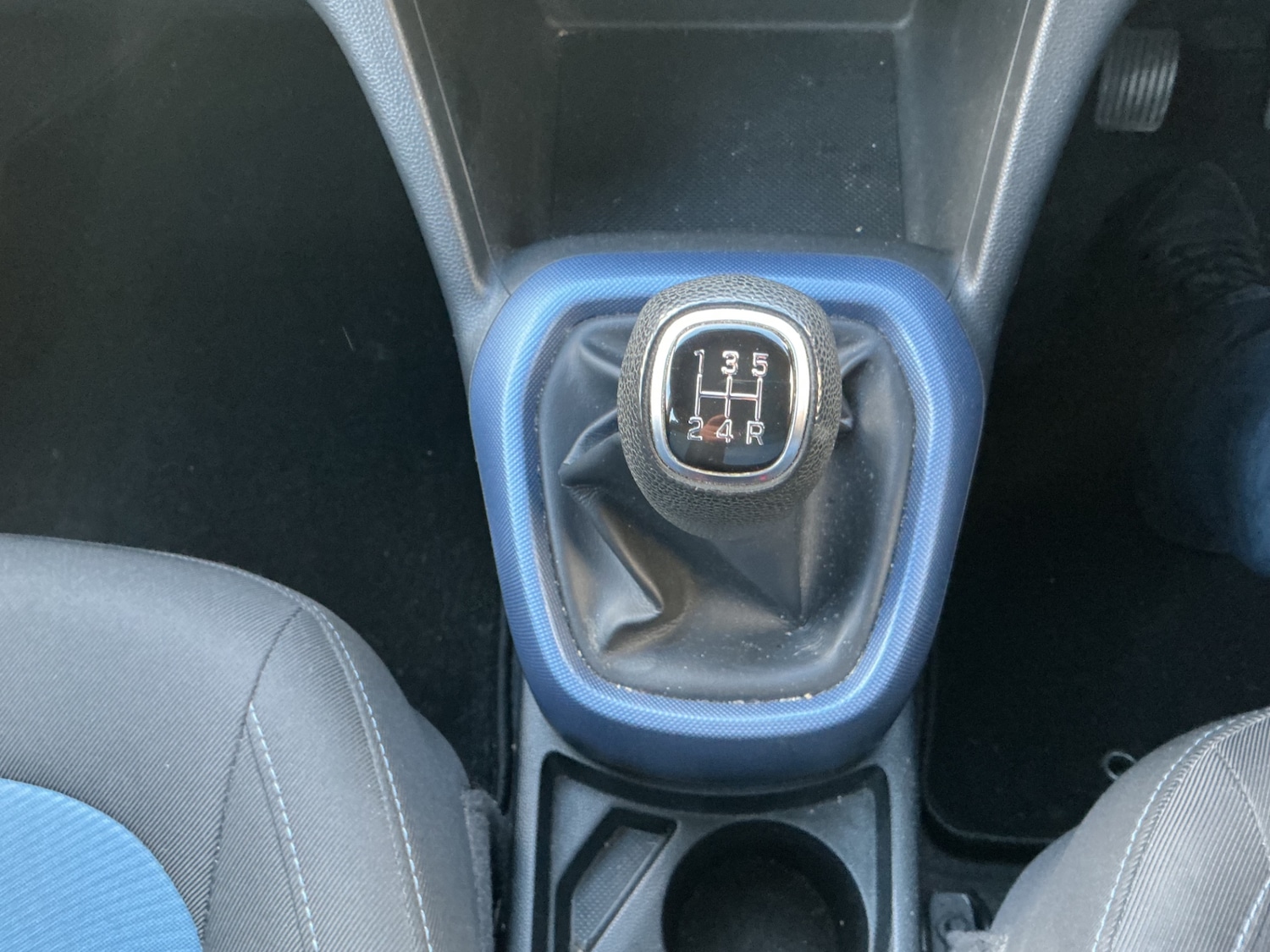 Used Hyundai i10 2015 for sale - 77173402: Photo 15