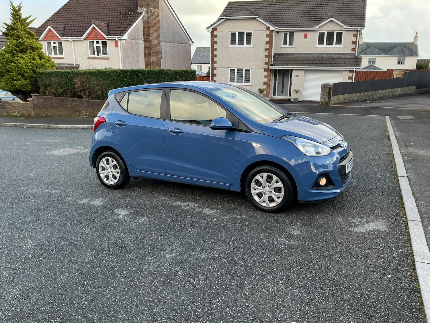 Used Hyundai i10 2015 for sale - 77173402: Photo 2