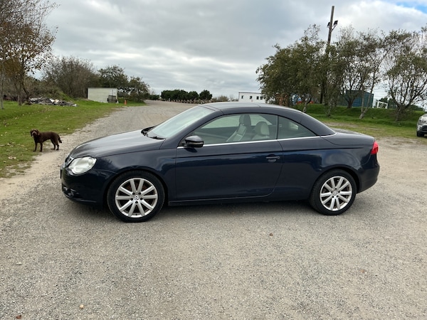 Used Volkswagen EOS 2010 for sale - 76265436: Photo 1