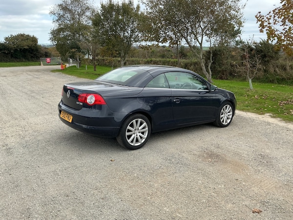 Used Volkswagen EOS 2010 for sale - 76265436: Photo 5