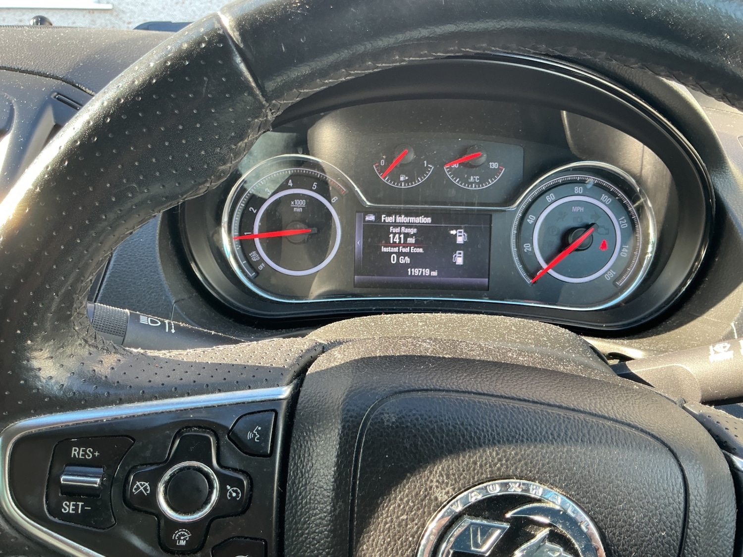 Used Vauxhall Insignia 2015 for sale - 76531800: Photo 14