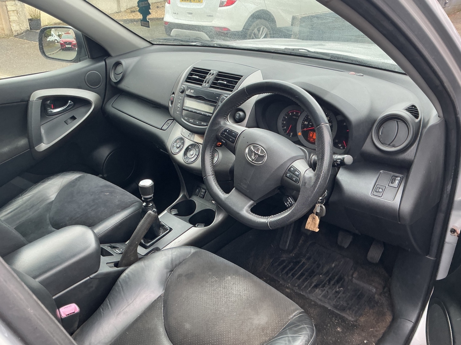 Used Toyota RAV4 2011 for sale - 77998709: Photo 12