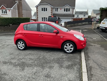 Used Hyundai i20 2009 for sale - 76452375: Photo